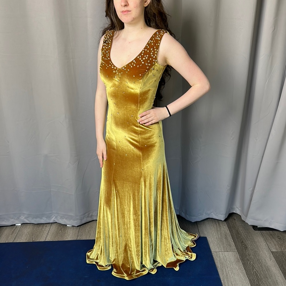 Elegant Gold Evening Gown Tony Bowls